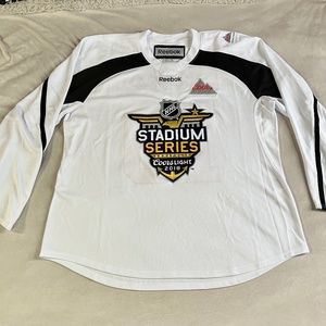 (SOLD) NHL 2018 Stadium Series | REEBOK Jersey | XXL